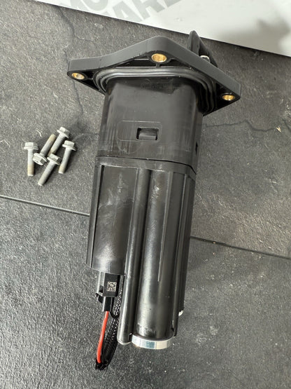 aca6e32b-d431-49a8-bd92-c7d956eff43f