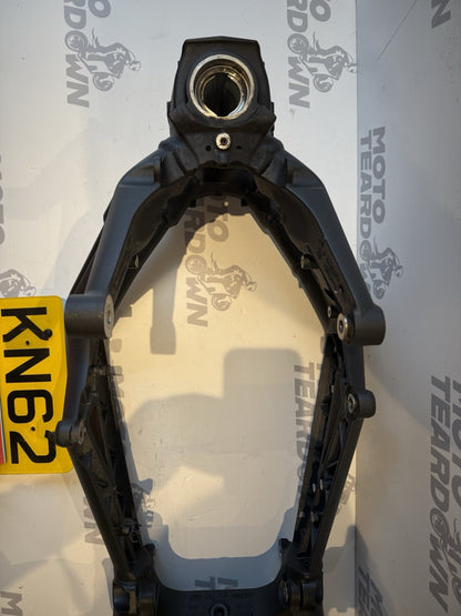 b4fac03e-fa21-4273-8d38-fc26915a2ca5