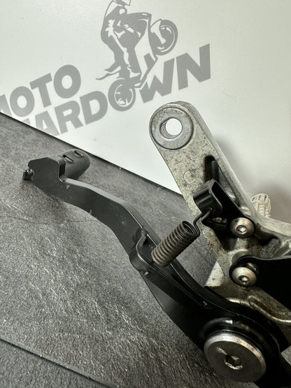 Triumph Trident 660 2022 Right Rearset Footrest Mastercylinder 2962 Mile 2021-24