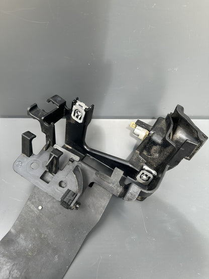 Triumph Speed Triple 1200 RR 2022 Aux Power Socket Moulding KCU Carrier T2506585