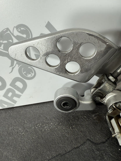 Yamaha YZF R125 R 125 2014 Right Rearset Footrest Brake MC 26983 Miles 2008-2018