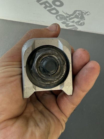 TRIUMPH TRIDENT 660 REAR WHEEL SPINDLE Rear Wheel Axle YEAR 2021-2024 OEM