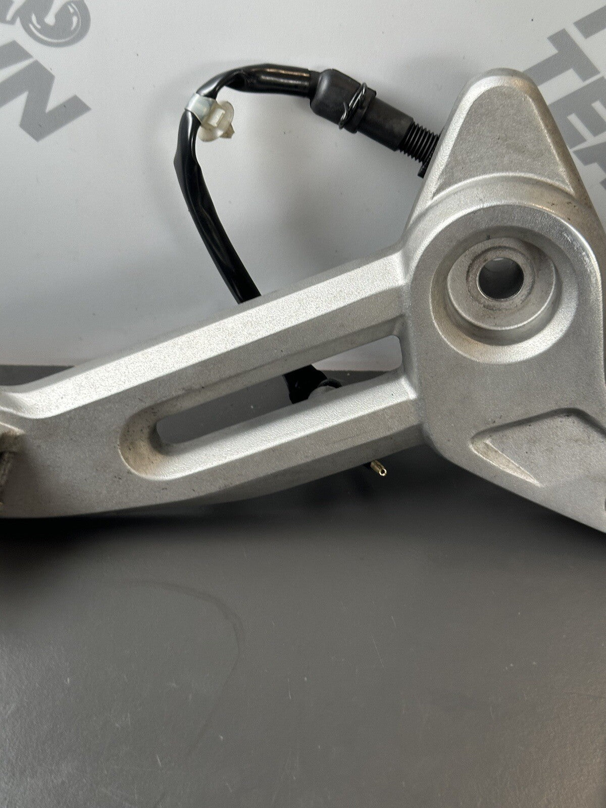 HONDA MSX125 GROM Front Right Footrest FRONT RIGHT HANGER YEAR 2023 Onwards OEM
