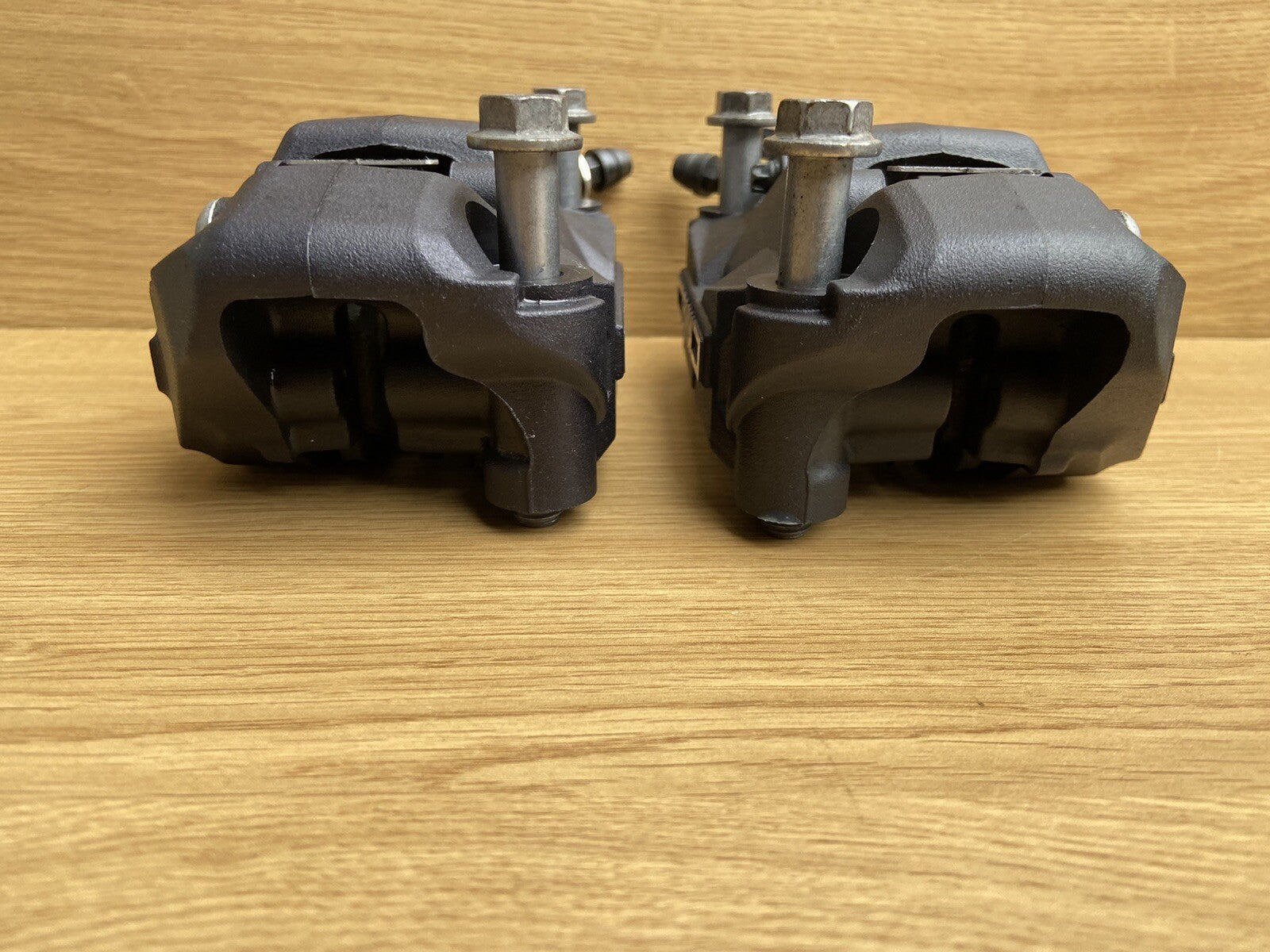 BMW S1000R Sport 2021 7,953 miles front brake calipers pair Hayes BMW S1000R OEM