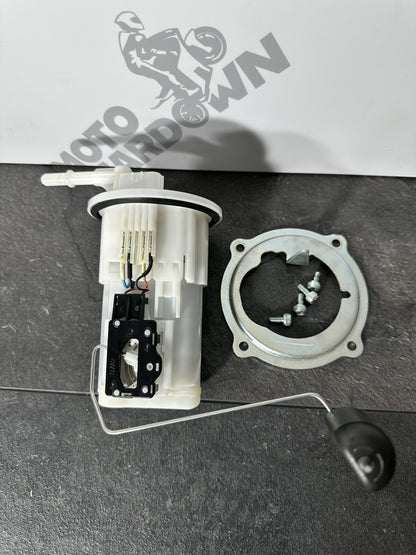Yamaha R7 690 2024 Fuel Pump Petrol Pump Sender 1784 Miles 2022 2023 OEM UK ONLY