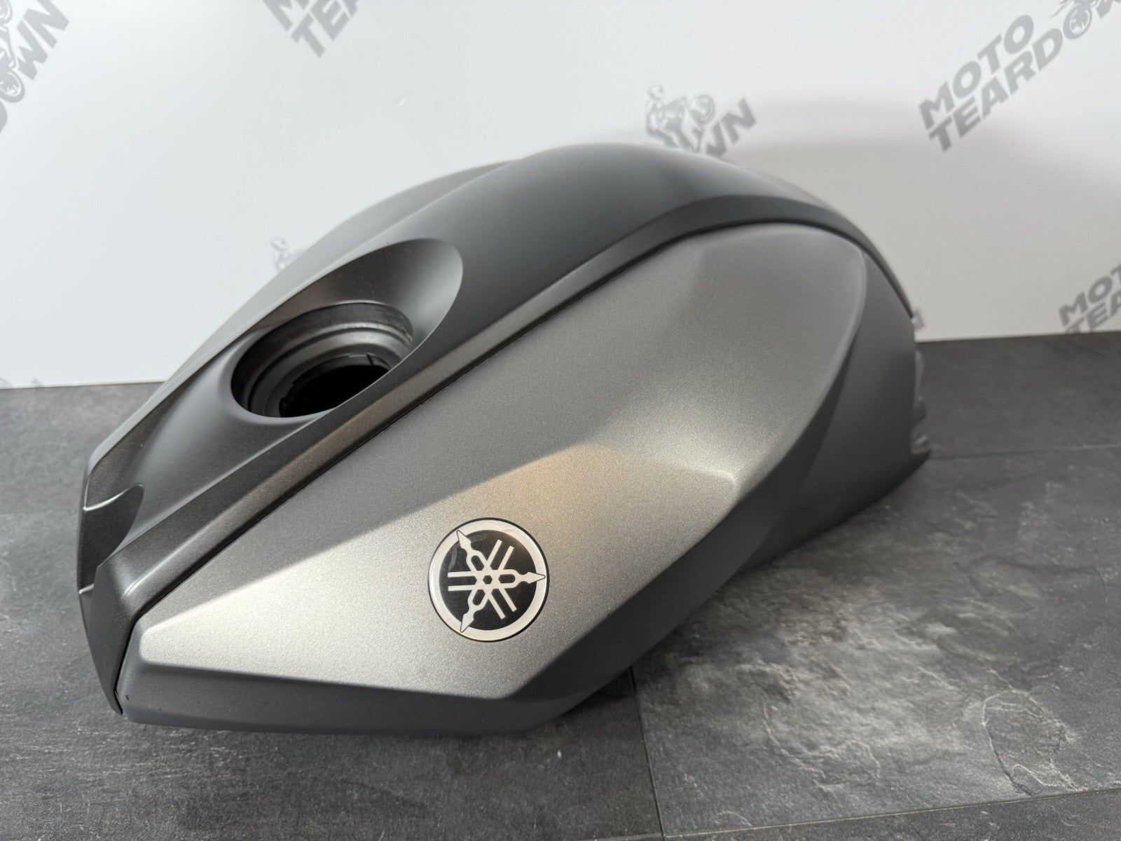 Yamaha YZF R125 R 125 2014 Fuel Tank Cover Fairing Cowl 26983 Miles 2008-2018
