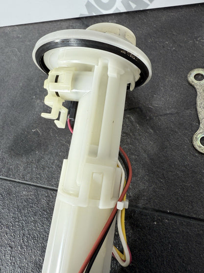 Yamaha YZF R125 R 125 2014 Fuel Pump Petrol Pump 26983 Miles 2008-2018 OEM