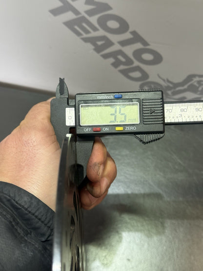 e26b81cd-9f67-429c-8bb5-7e53ede52230