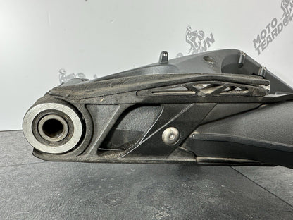 Triumph Street Triple 675 R 2015 Swingarm Swinging Arm 2013-2016 16470 Miles OEM