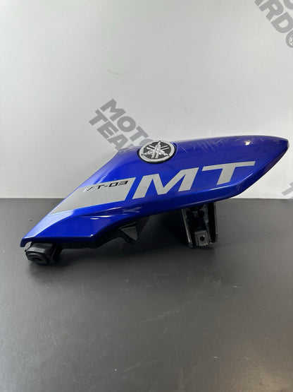 YAMAHA MT03 Left AIR DUCT FAIRING PLASTIC Left MT 03 Left Air Duct Fairing OEM