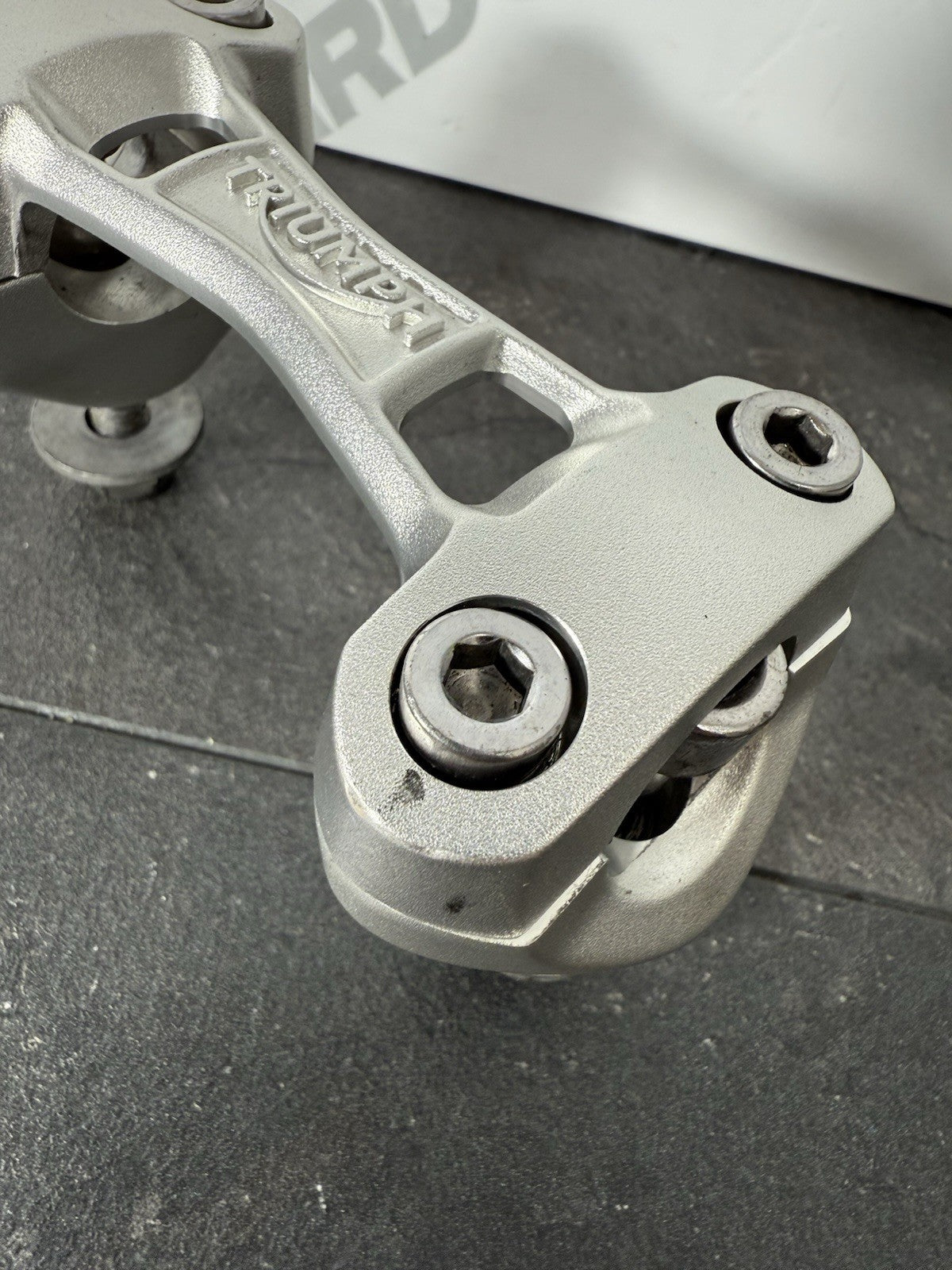 d2b6e236-a672-454f-8a79-faa2ba56d405