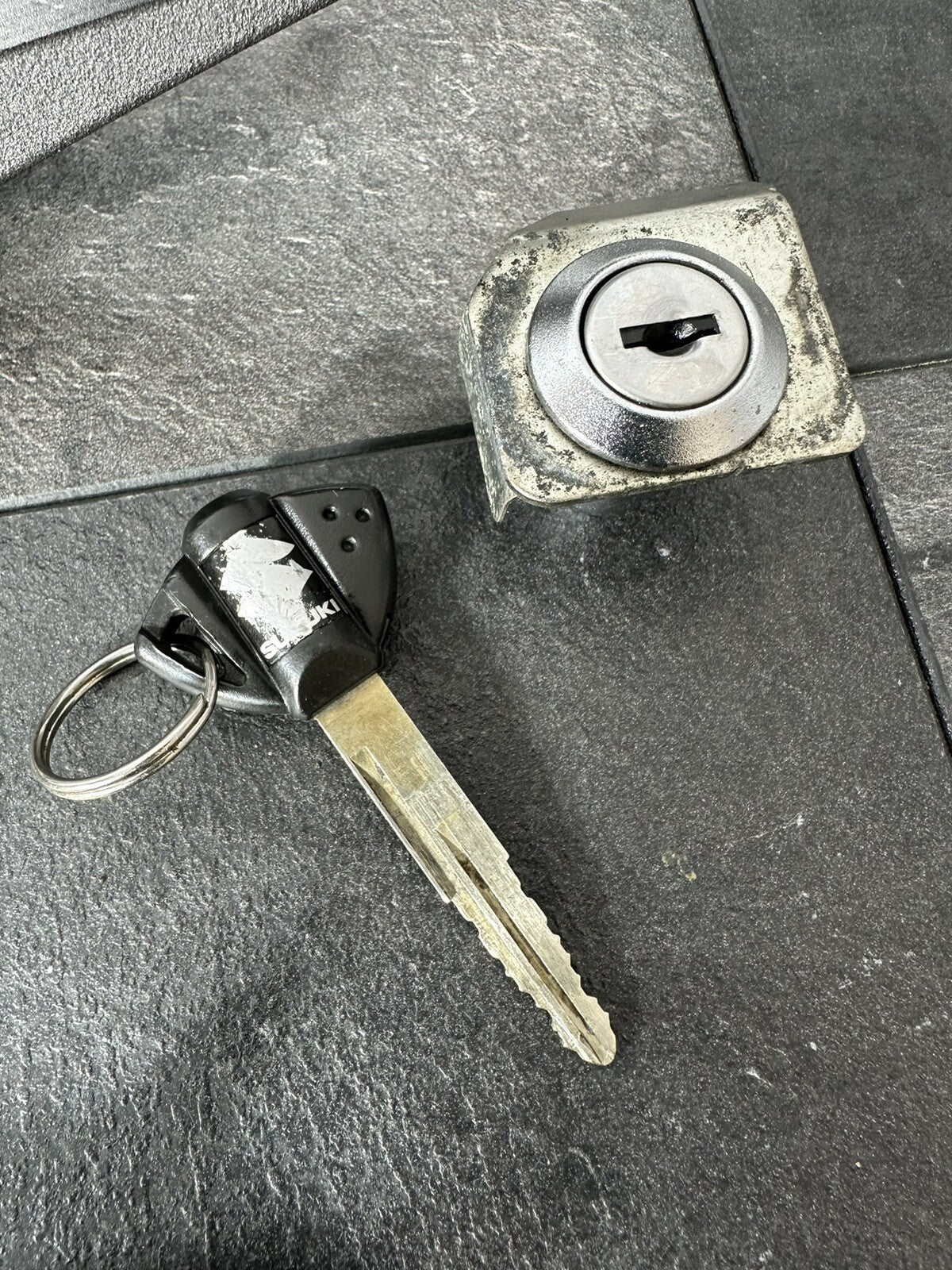 Suzuki GSXR 1000 2014 Lockset Ignition ECU Key Top Yoke 22774 Miles 2009-2016