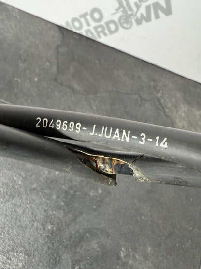 c52abb15-908c-4ea4-a3d5-5a4ed885f747