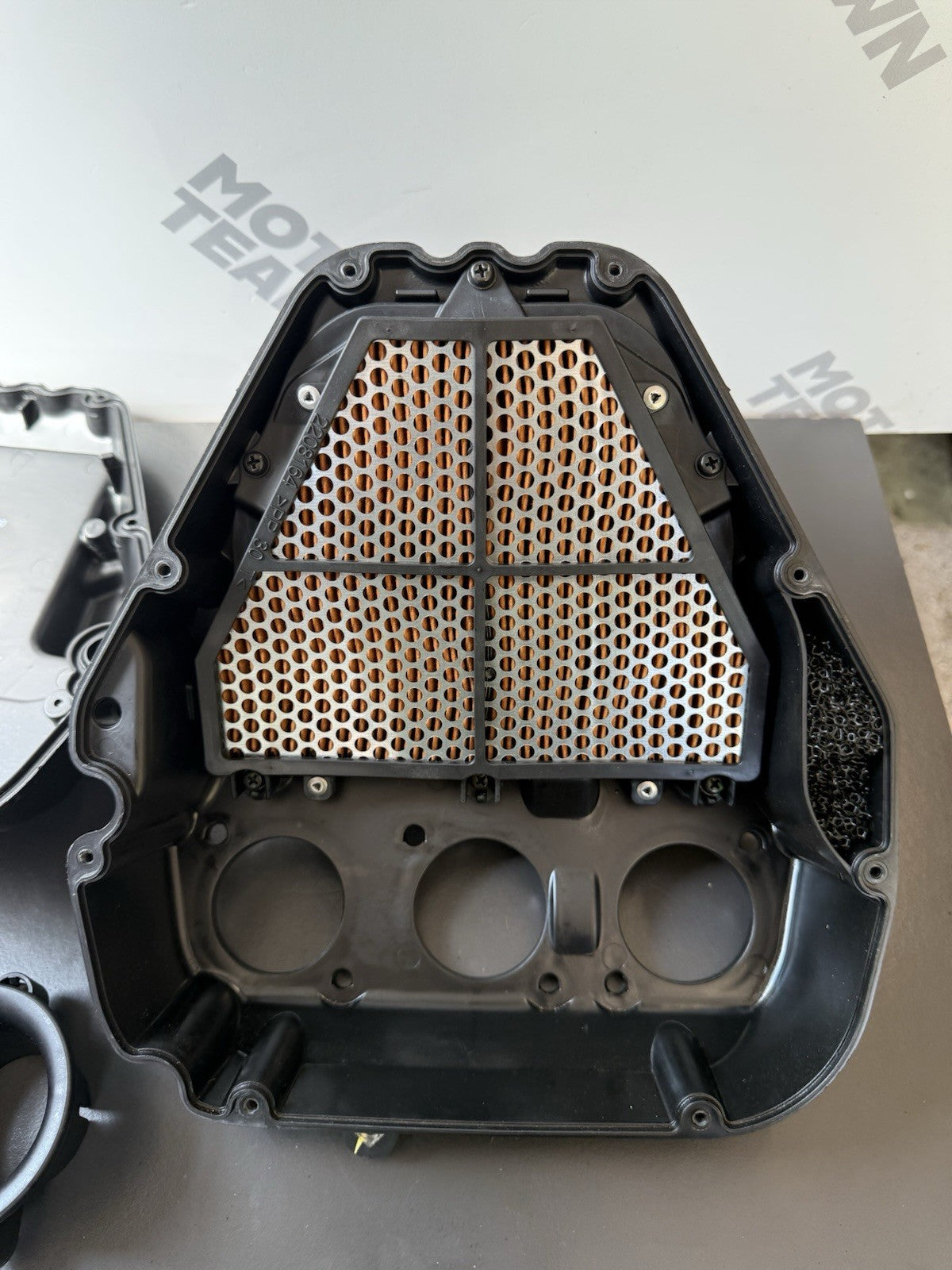 TRIUMPH STREET TRIPLE 675R Air Box Triumph Street Triple 675R 2010 SPARES/REPAIR