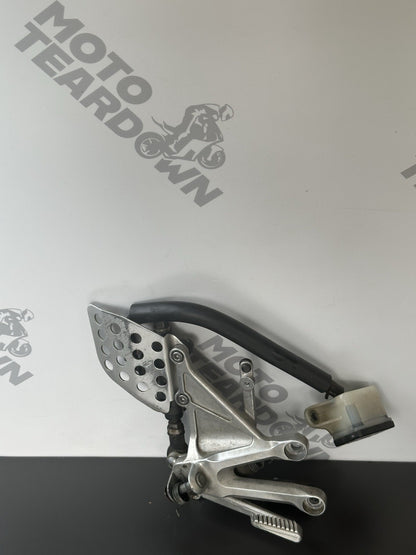 HONDA CBR1000RR FIREBLADE Right Front Footrest Hanger 2004-2005 SPARES/REPAIRS