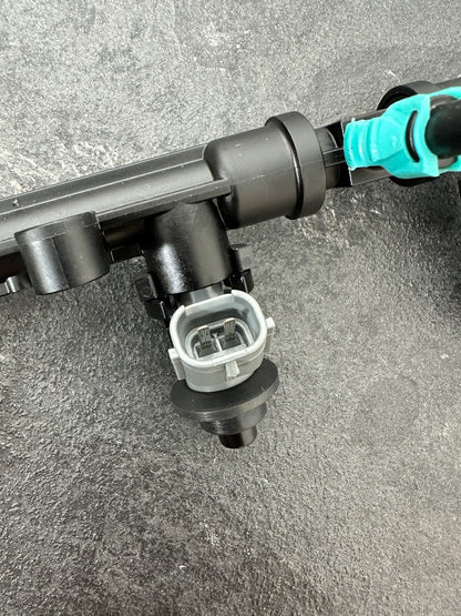 Honda Fireblade CBR1000RR 2019 Secondary Fuel Injectors 2017 2018 OEM 4000 Miles