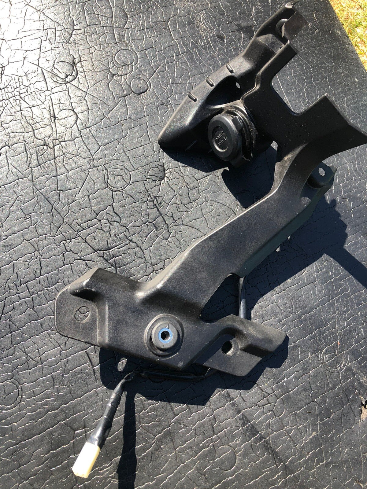 Yamaha MT10 SP 2018 Left Speedo Infill Panel & Power Outlet OEM Only 2826 Miles