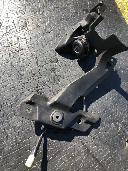 Yamaha MT10 SP 2018 Left Speedo Infill Panel & Power Outlet OEM Only 2826 Miles