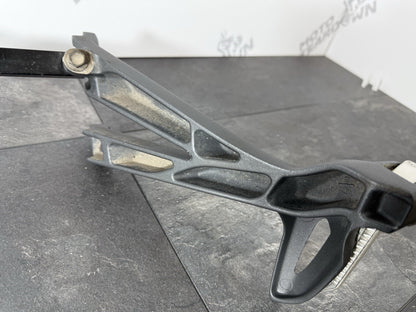 d6e28088-fc5f-4b07-94b7-85c9498a6c9b