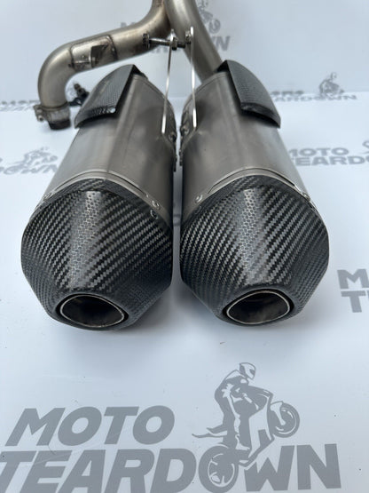 Triumph Speed Triple RS 1050 2018-2020 exhaust silencers and link pipe ARROW OEM