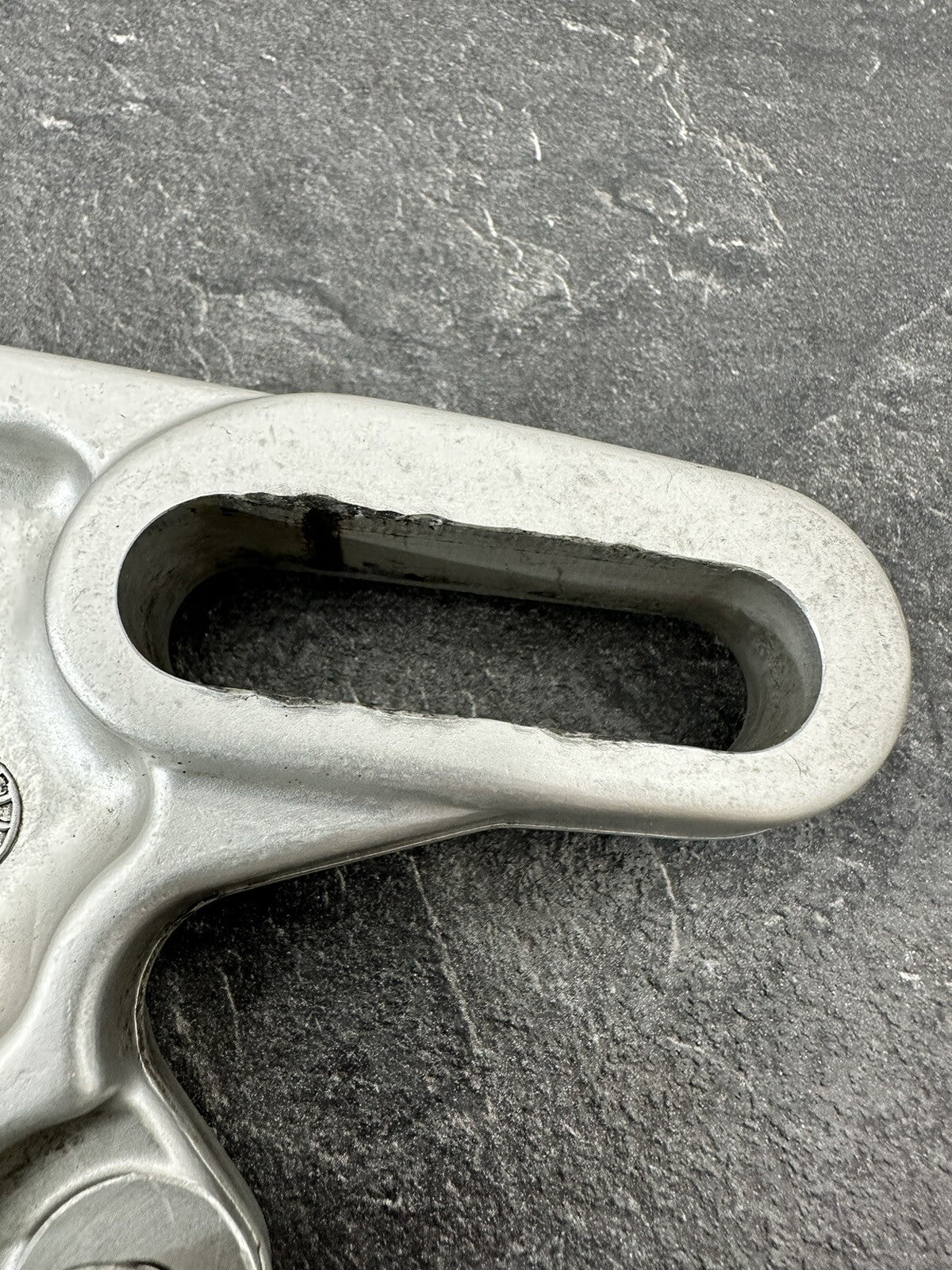Aprilia Tuono V4 1100 Factory 2020 Rear Brake Caliper Hanger Mount 6889m 2019