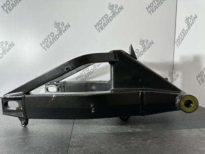 Suzuki GSXR 1300 2016 HAYABUSA Swingarm Rear Swinging Arm 18408 Miles OEM