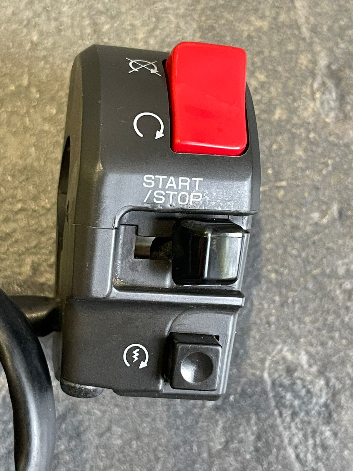 Kawasaki Ninja ZX10R 2017 Right Switchgear Kill Switch 16125 Miles 2016-2018 OEM