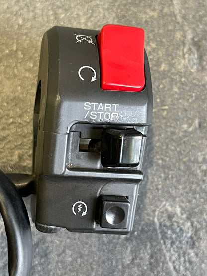 Kawasaki Ninja ZX10R 2017 Right Switchgear Kill Switch 16125 Miles 2016-2018 OEM