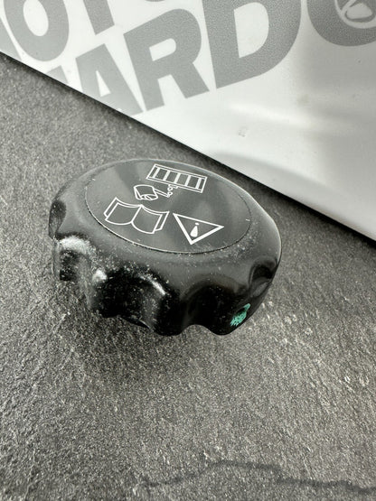Triumph Street Triple 765 RS 2018 Radiator Cap Coolant Cap 15244m 2017-2020 OEM
