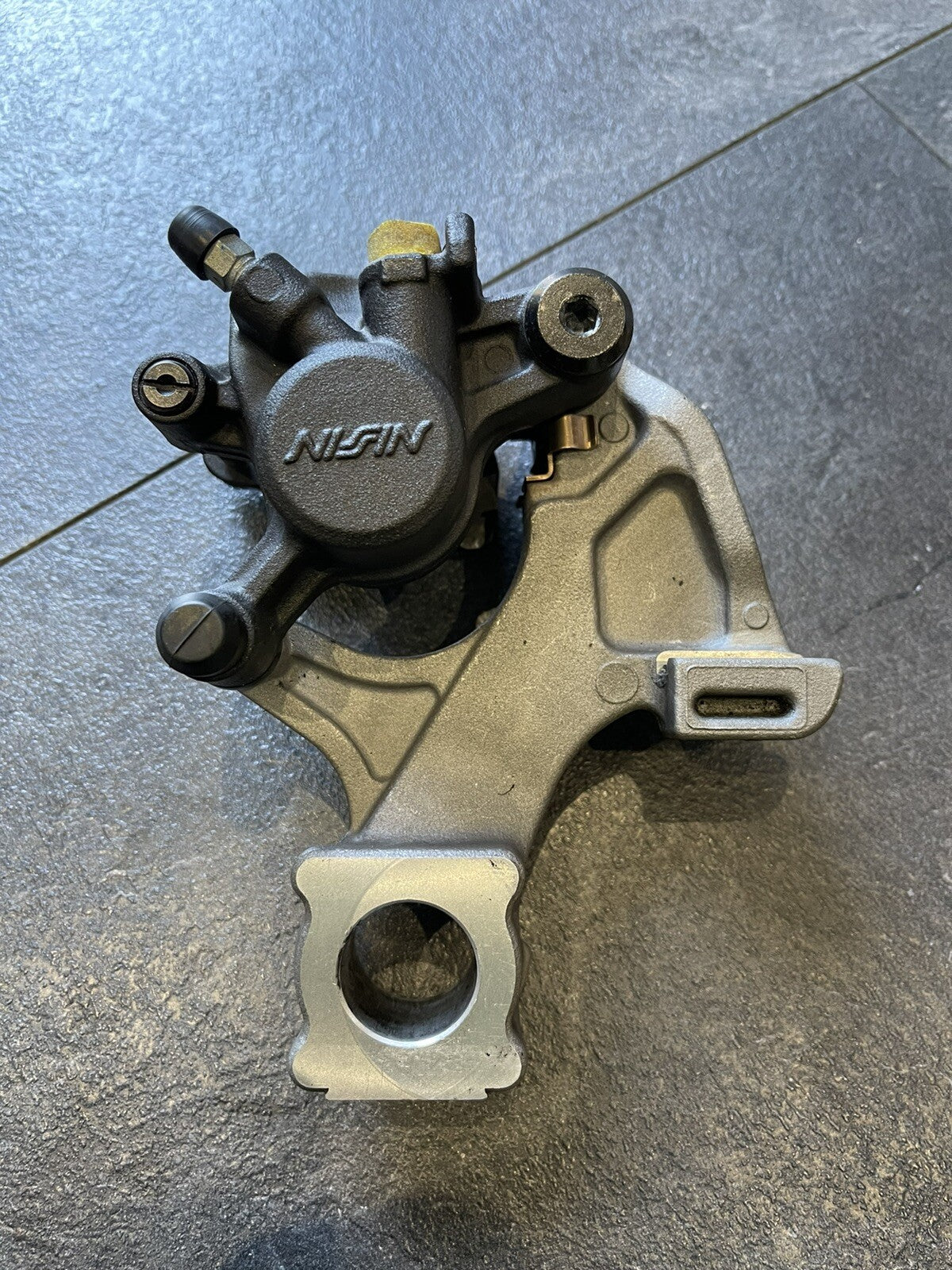 Suzuki GSXR 750 2013 NISSIN Rear Brake Caliper OEM GSXR 600 L1 L2 L3 L4 L5