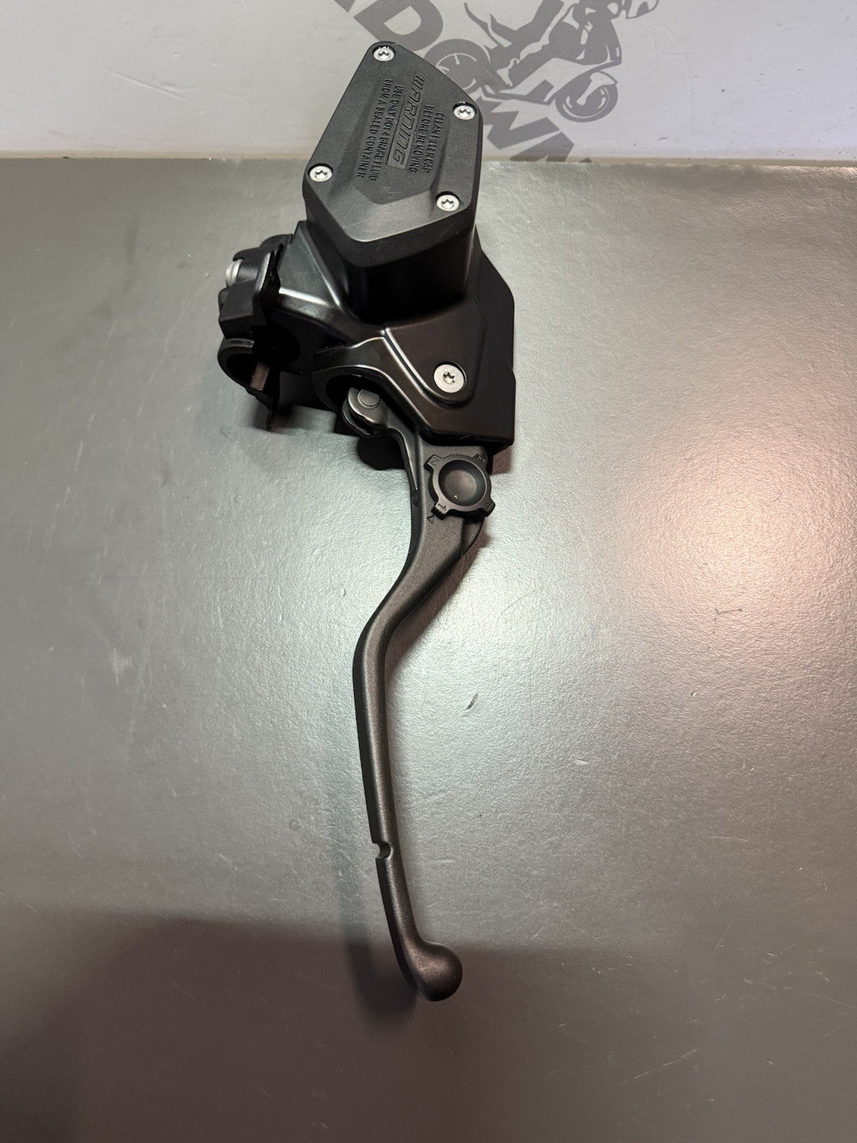 1f553da6-0217-40be-b4ad-babc8f45b7a6