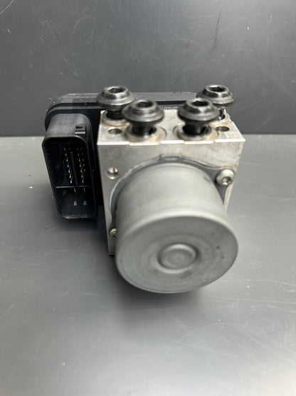 Yamaha Yzf R7 Yzf690 2022 - 2023 ABS Pump Yamaha R7 ABS pump OEM R7 ABS pump