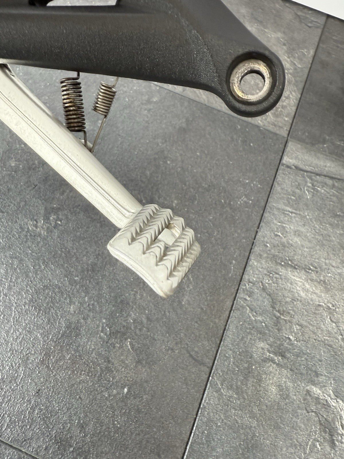 7dce26c8-12a3-4c33-8cfa-e7d52b62a083