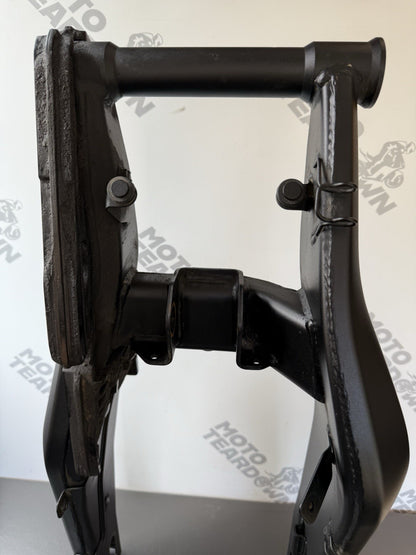 TRIUMPH TRIDENT 660 Swing Arm Rear Swingarm 660 Swinging Arm 2021-2024 T2051555