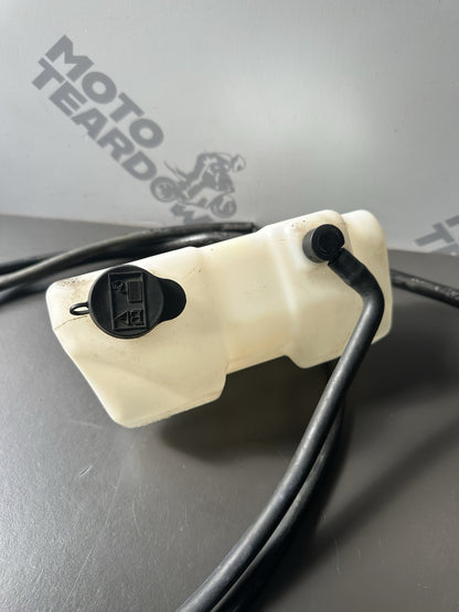 TRIUMPH STREET TRIPLE 675 675R COOLANT BOTTLE Radiator Coolant Bottle T2102200