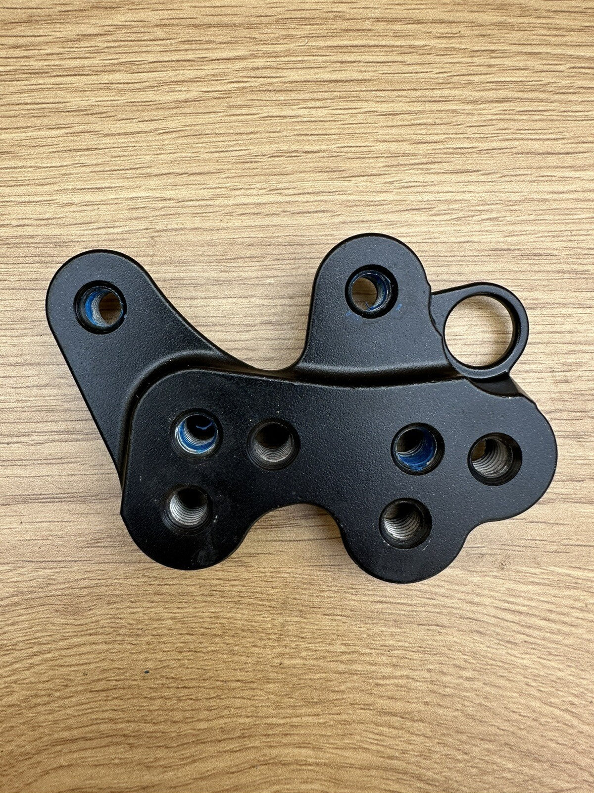 Suzuki GSXR 600 750 Front right riders foot hanger mounting bracket 2011 - 2017