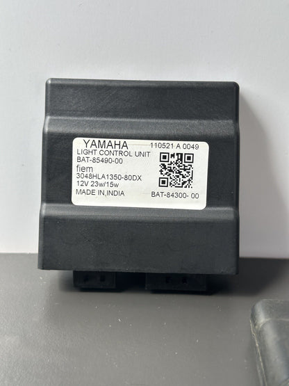 2021-2023 YAMAHA MT-07 Light Unit Control - BAT8549000 MT07 Light Control Unit