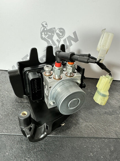 KTM 790 Duke 2020 ABS Brake Pump Actuator Regulator 3766 Miles 2018 2019 OEM