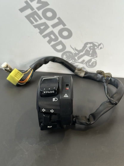 SUZUKI GSXR 600 750 LEFT SWITCHGEAR SWITCH HANDLEBAR SIGNAL 2011-2016 SPARES OEM