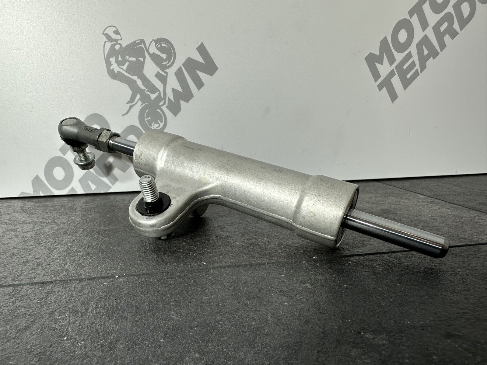 Suzuki GSXR 1300 2016 HAYABUSA Steering Damper Stabiliser 18408 Miles OEM