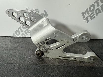 Yamaha YZF R125 R 125 2014 Left Rearset Footrest Mount 26983 Miles 2008-2018