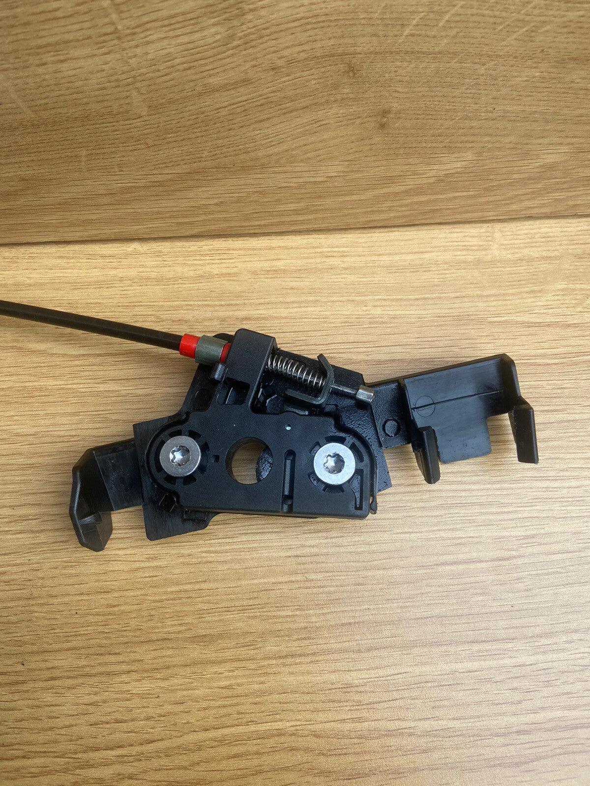Triumph Street Triple 765 R 2017 Seat Cable Bracket And Cable
