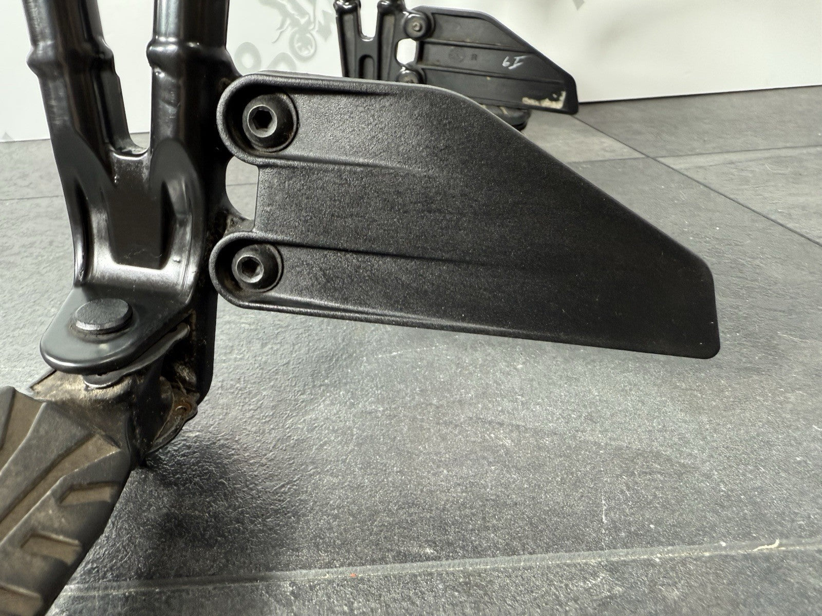 a5b6ed71-7ba5-49e3-96e7-e2e8077d8d62