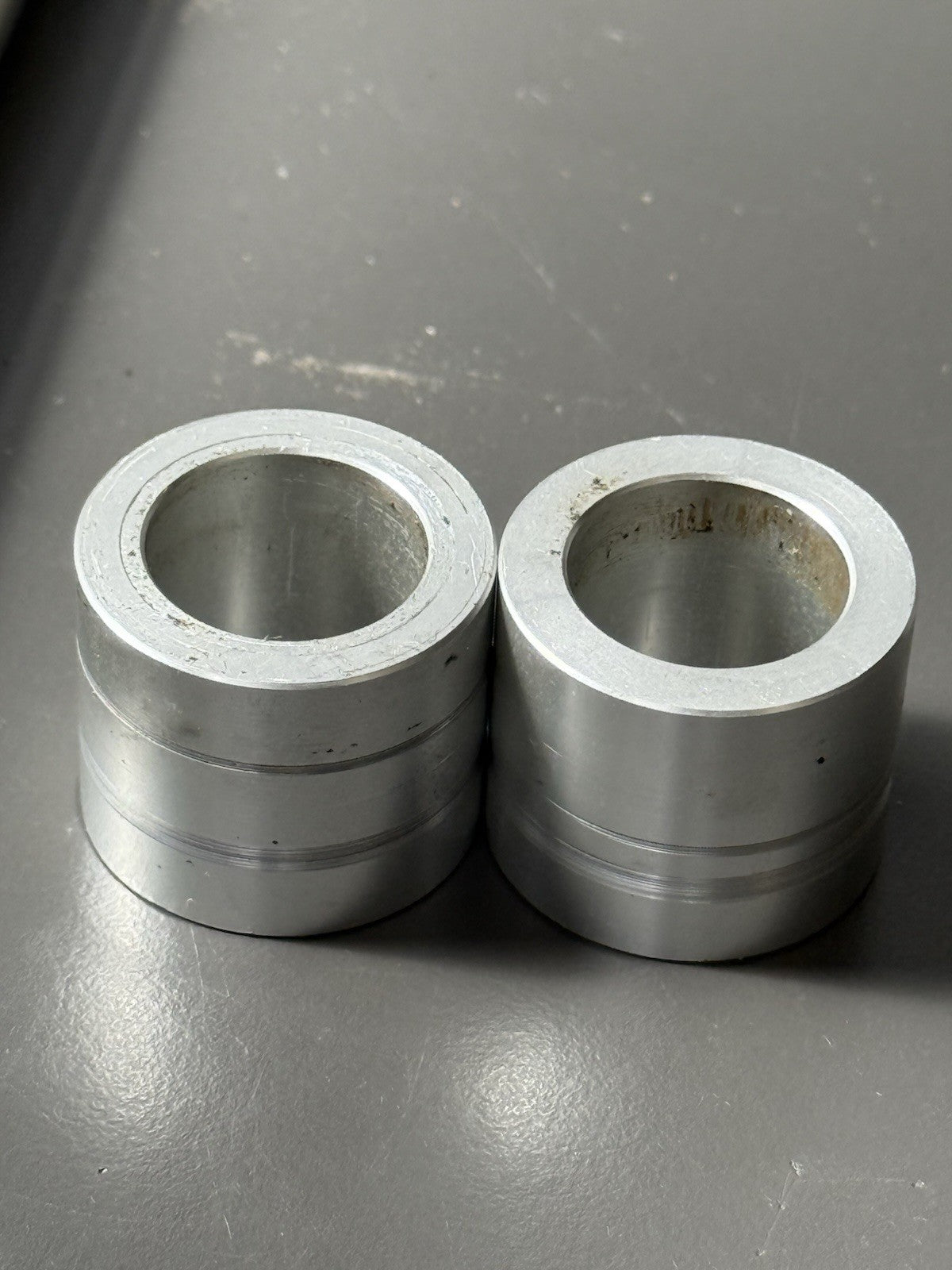 Triumph Trident 660 Front Wheel Spindle And Spacers Trident 660 2021-2024 OEM