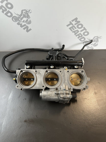 TRIUMPH STREET TRIPLE 765 RS 2017 Throttle Bodies 27,946 M 765RS Throttle Bodies