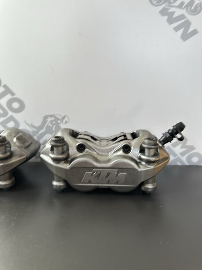 KTM 790 Duke ABS 2018 - 2021 Front Brake Callipers KTM Front Brake Calipers OEM