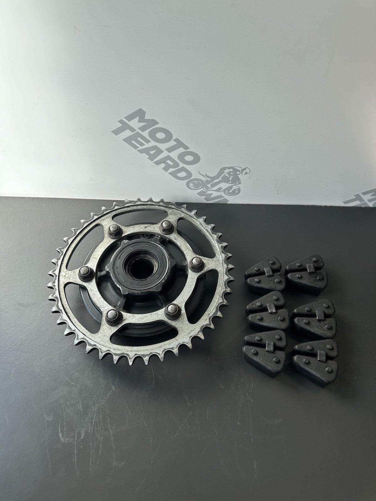 Suzuki GSXR 1000 Gsxr1000 2009 - 2016 Rear Sprocket Hub Carrier CUSH drives OEM