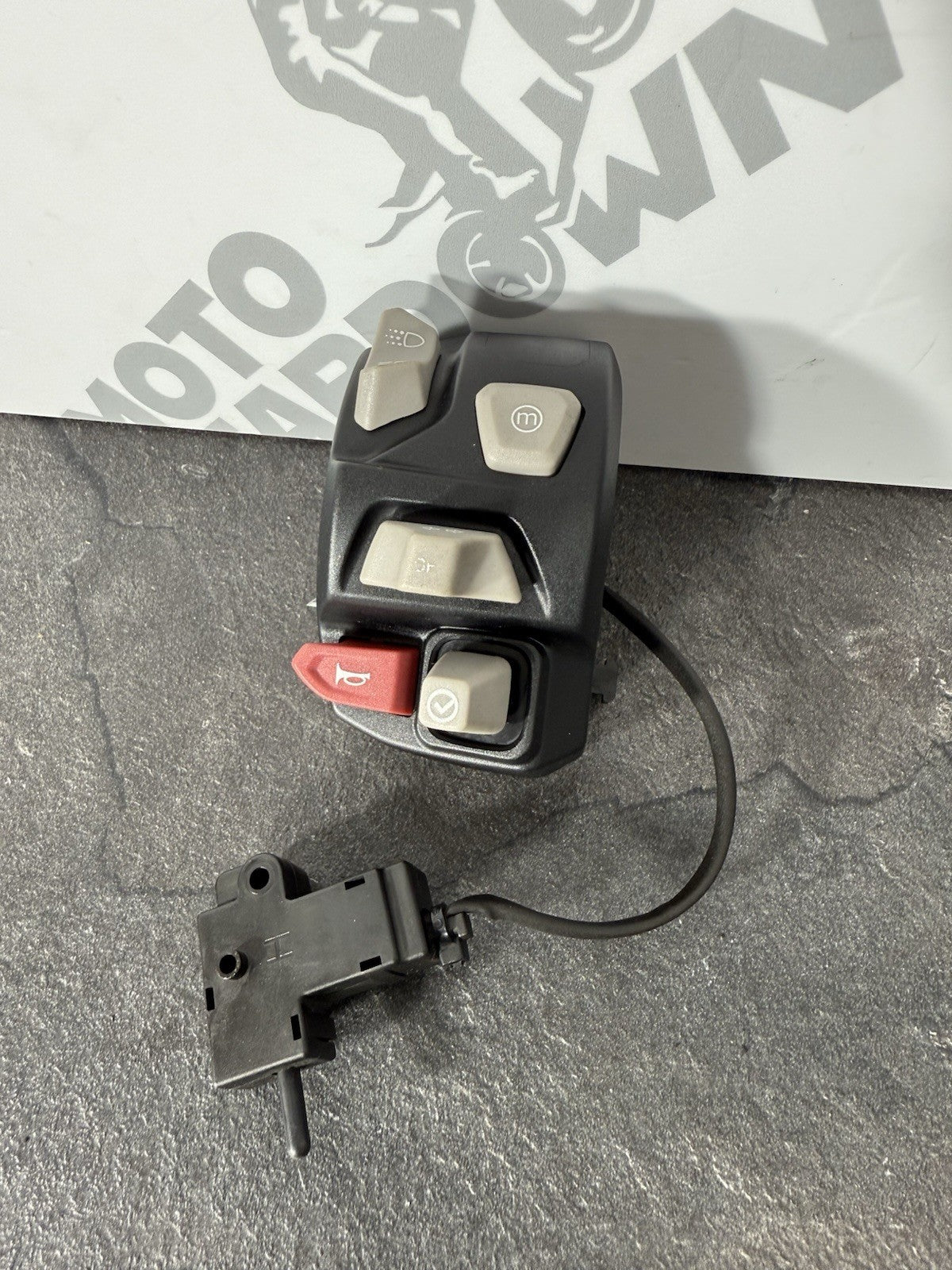 50ac6b20-d87f-4f59-83f6-86ddbbf089ba