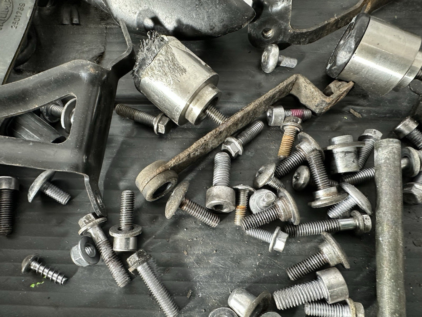 Triumph Street Triple 675 R 2015 Nuts Bolts Fixings Job Lot 2013-2016 16470 Mile