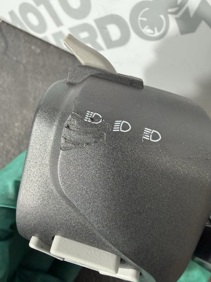 8457303c-8a38-4e9b-9e1d-4b856643bdaf